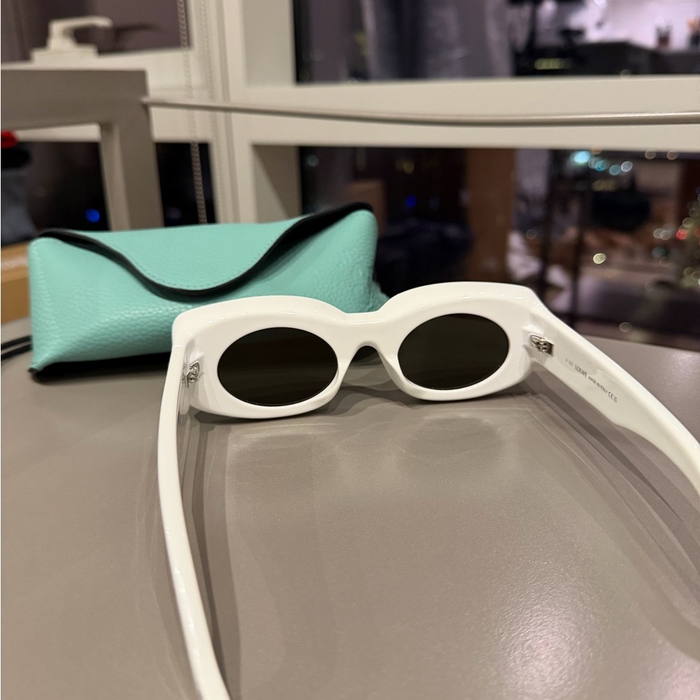 Loewe White Rectangular Sunglasses With Mint Case - image 4